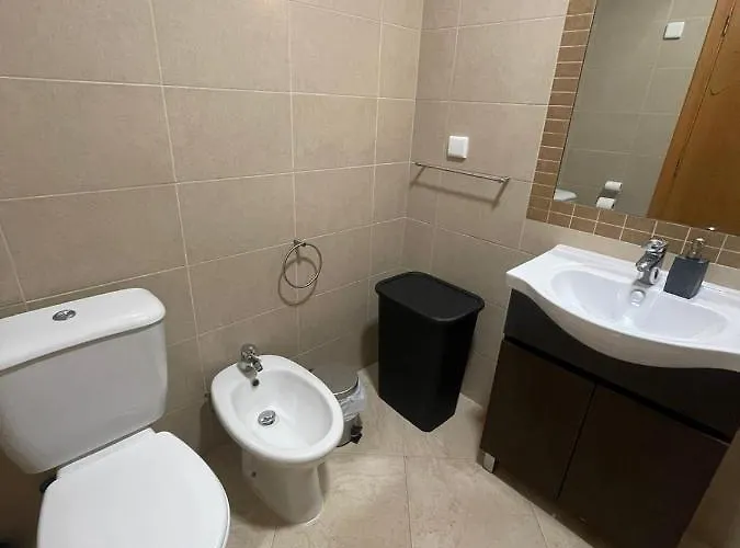 Cricket Феррел